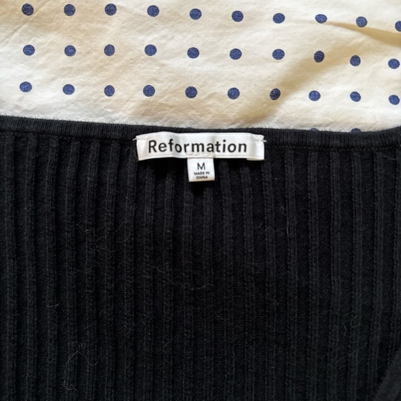 Reformation short sleeve pearl button top - Picture 4 of 5